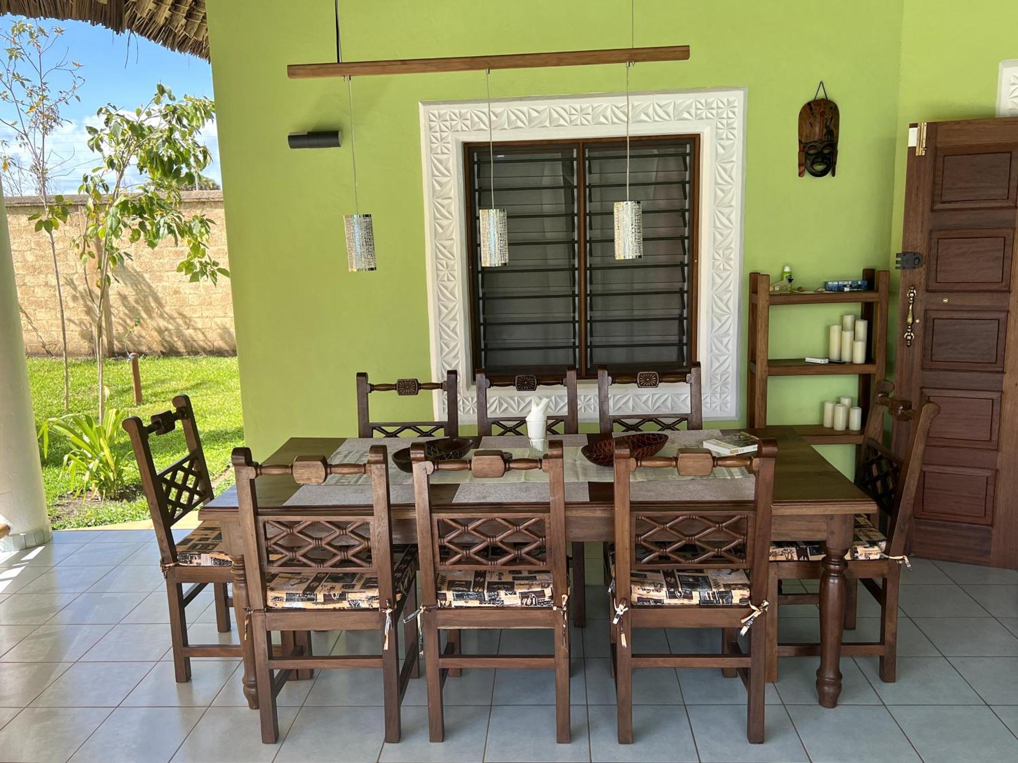Paradiesische Villa Maisha Mazuri Mit Pool. Terrasse Und Personal Diani Beach Exteriör bild