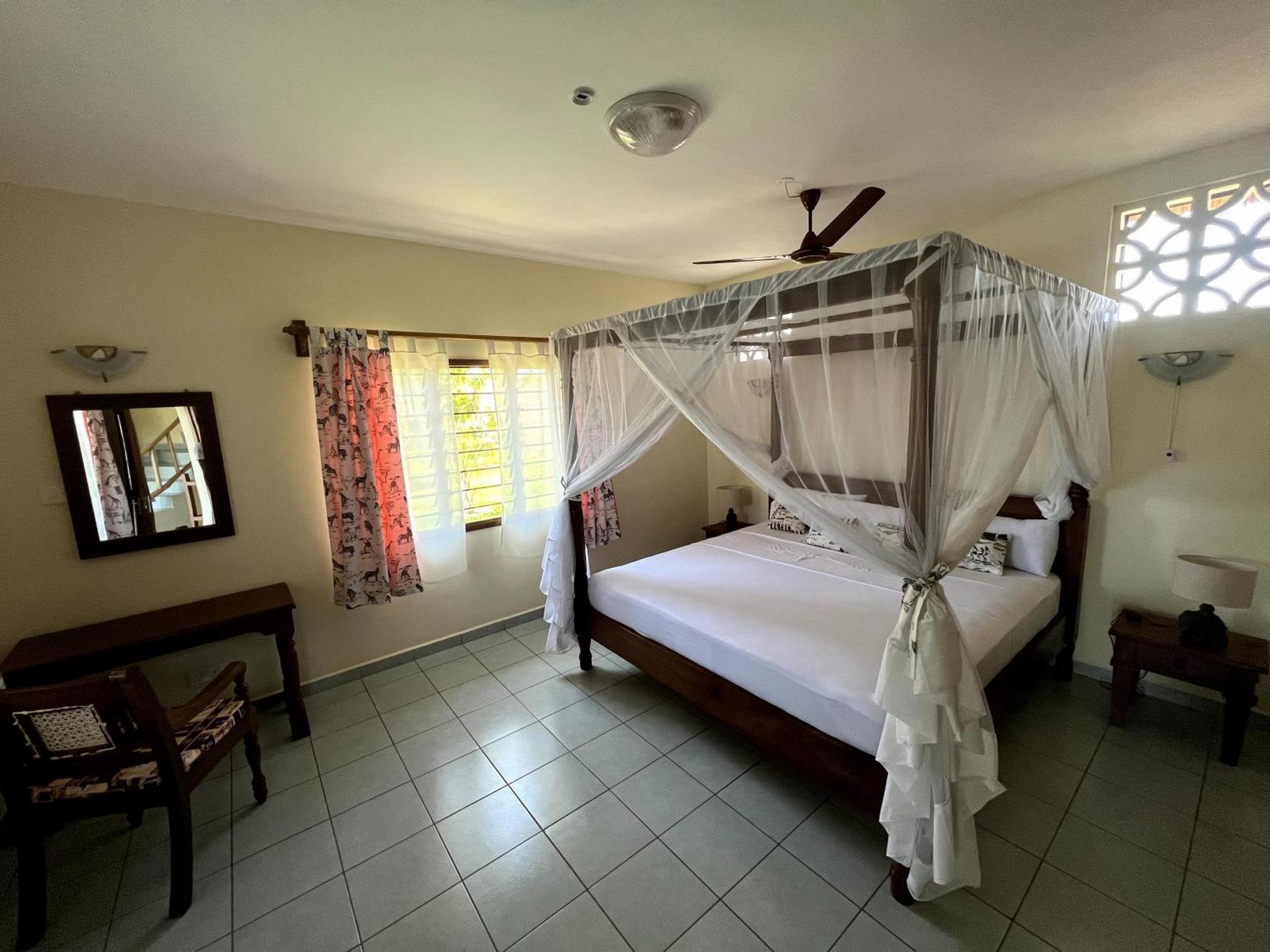 Paradiesische Villa Maisha Mazuri Mit Pool. Terrasse Und Personal Diani Beach Exteriör bild