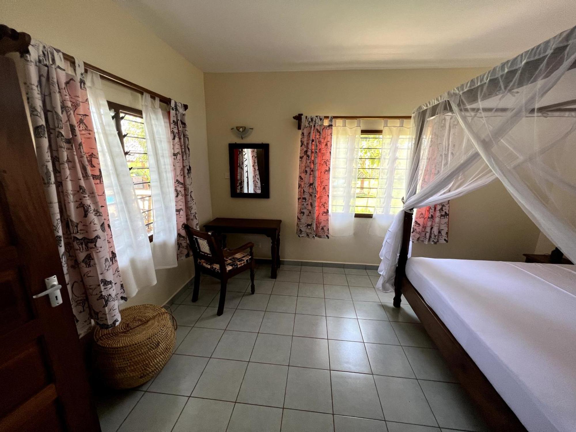 Paradiesische Villa Maisha Mazuri Mit Pool. Terrasse Und Personal Diani Beach Exteriör bild