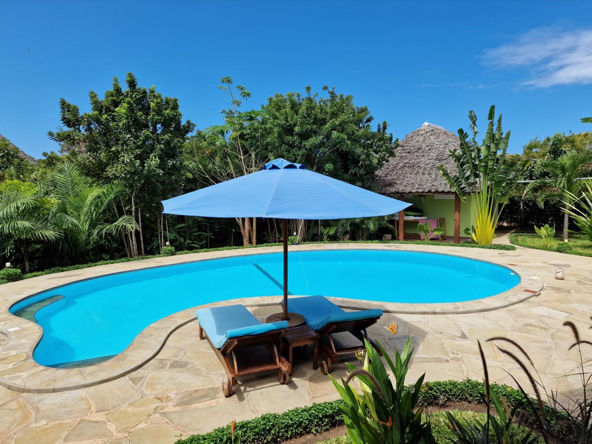 Paradiesische Villa Maisha Mazuri Mit Pool. Terrasse Und Personal Diani Beach Exteriör bild